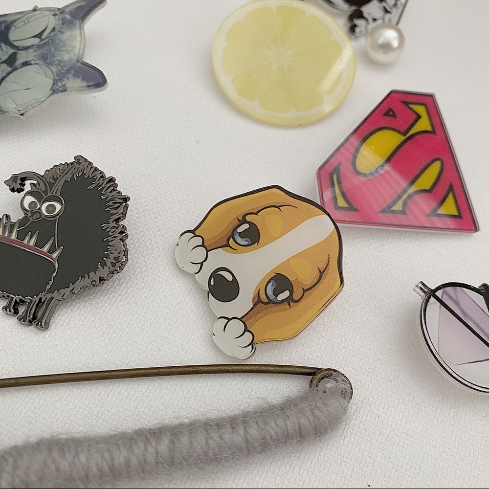 5 x cute tumbler pins sets, no duplicates